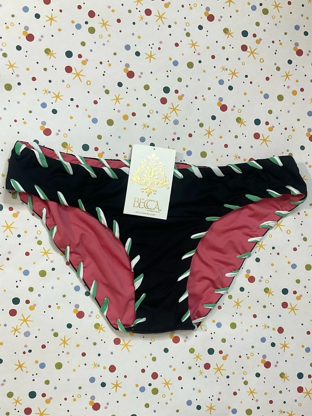NWT Becca Camille Reversible American Fit Bikini Bottom Size Medium Black Pink